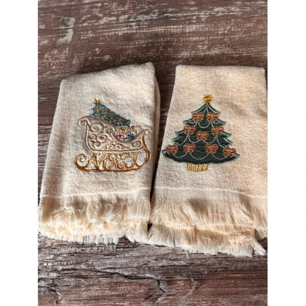 Set of 2 Embroidered Christmas Hand Towels Sleigh Tree‎ Noel